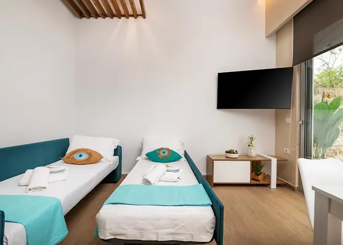 Hyacinthus Executive 5 Min To Apartment Kos Town